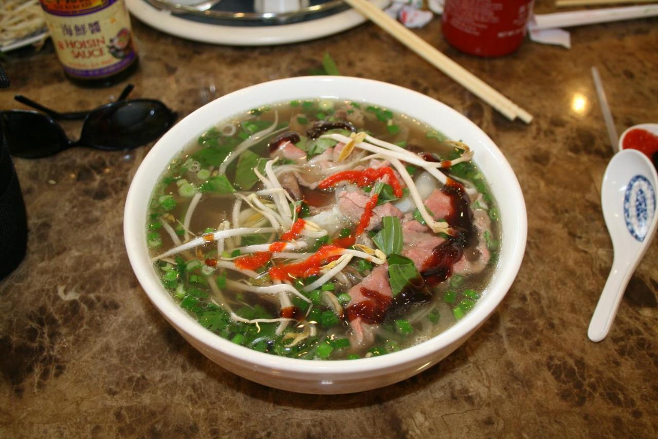 Bao Hung Hotel & Apartment - Tran Quoc Vuong 河内 外观 照片